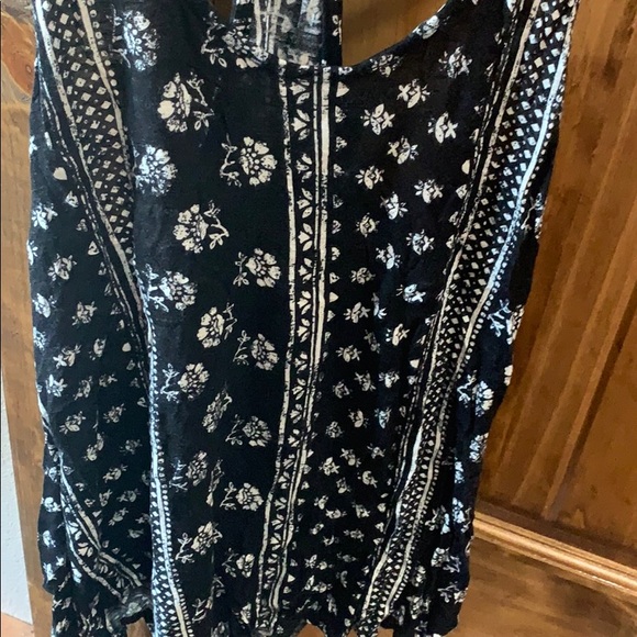 Tank - Picture 2 of 3